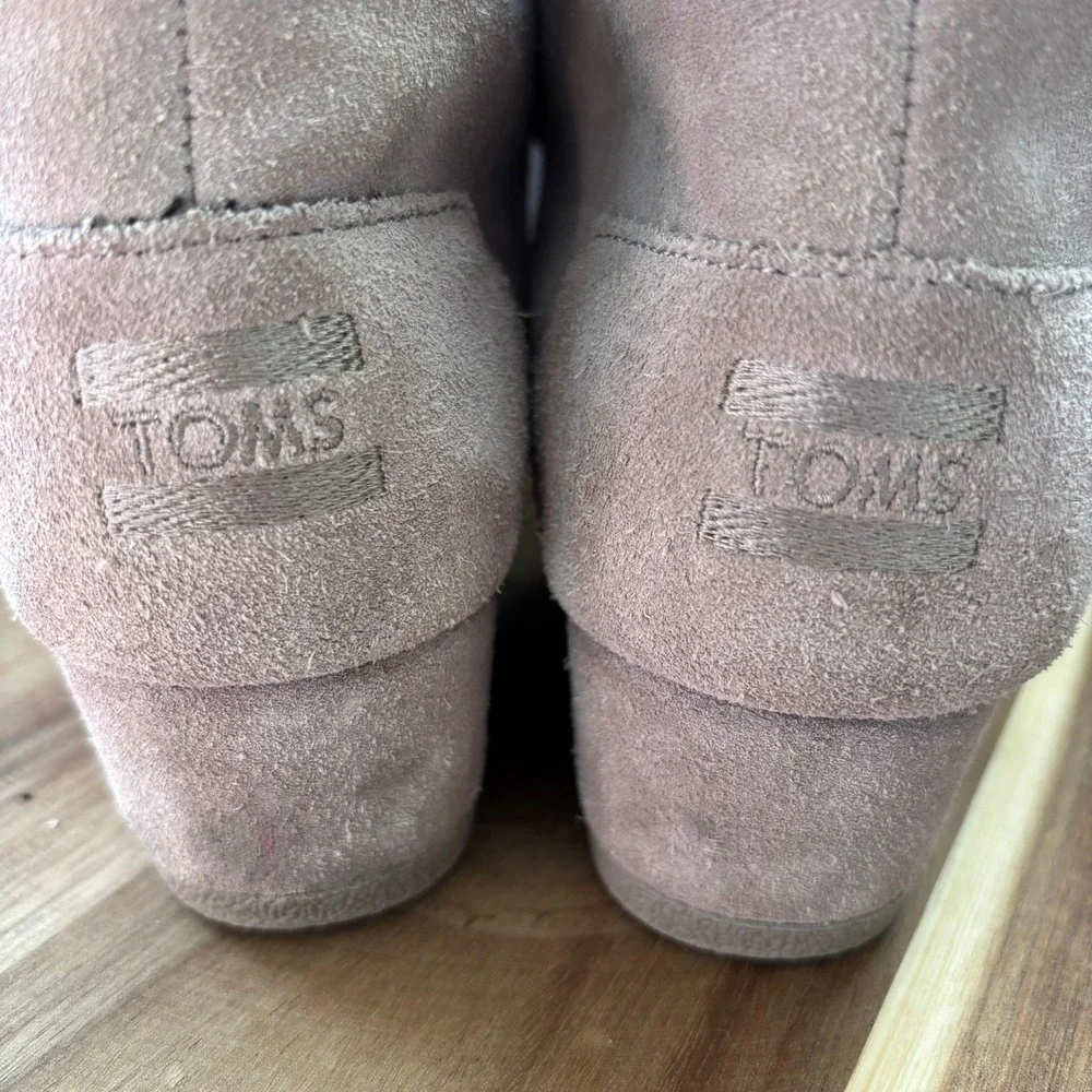 TOMS Tan Suede Desert Wedge Lace Up Ankle Boots
